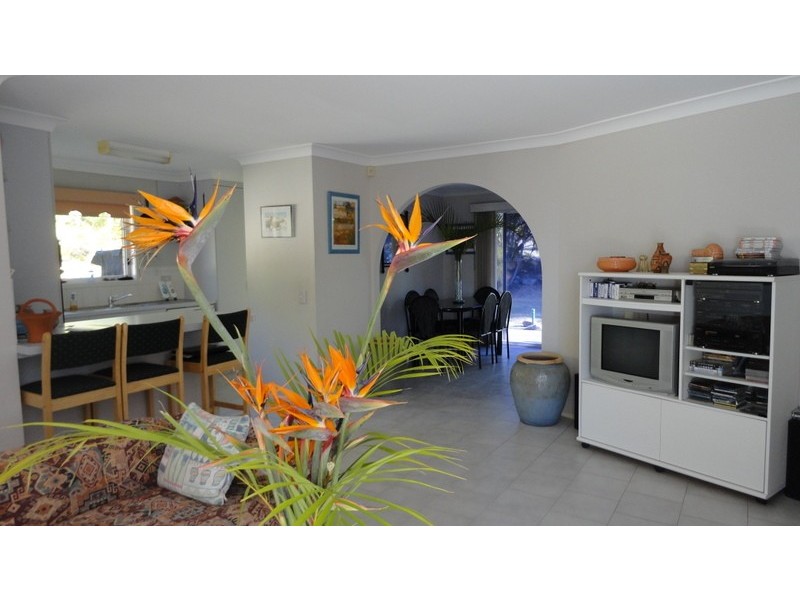 8 Garvie Place, Highland Park QLD 4211