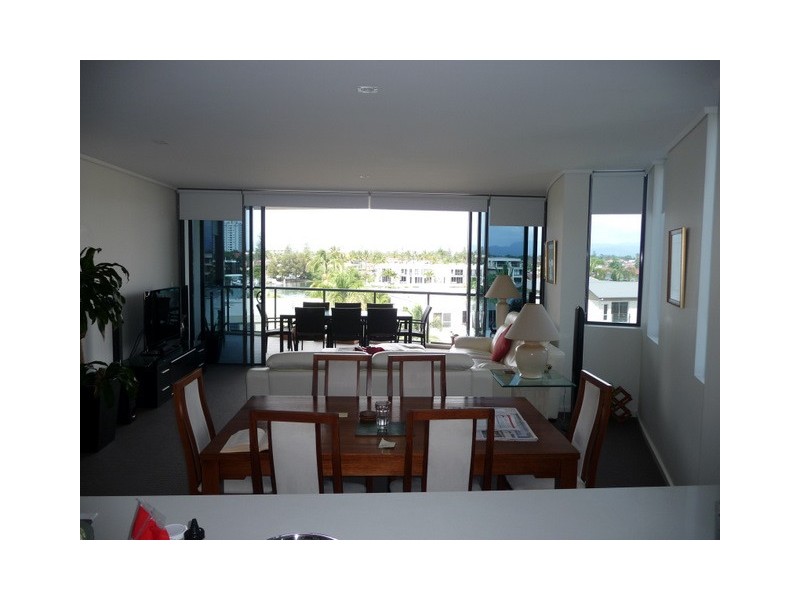 Chevron Island QLD 4217