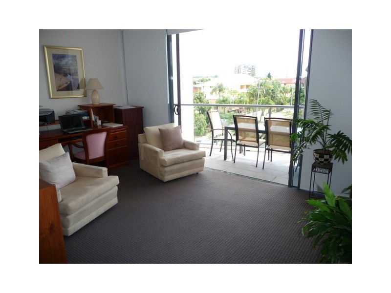 Chevron Island QLD 4217