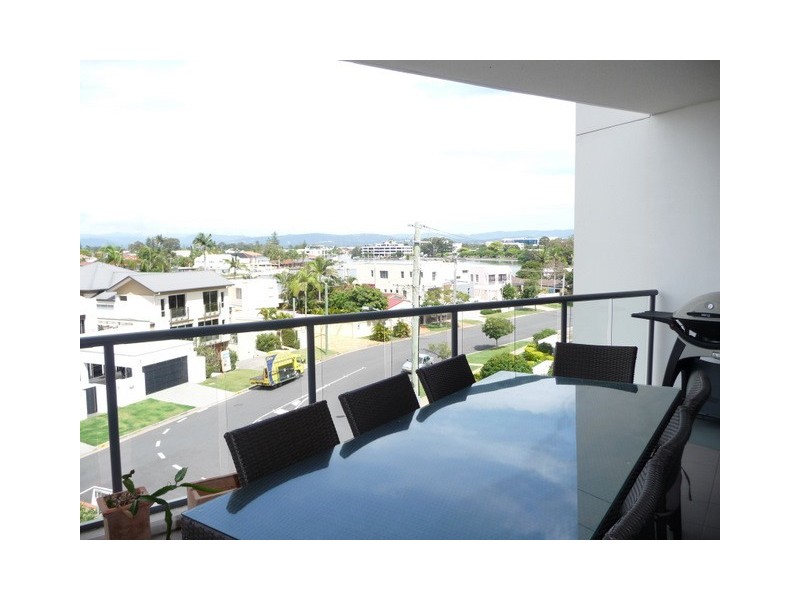 Chevron Island QLD 4217
