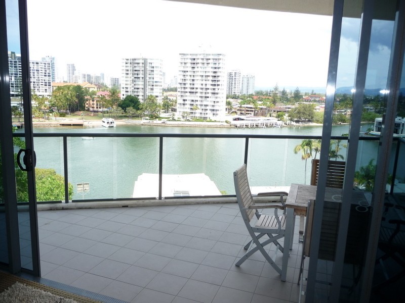 703/6 Tarcoola Crescent, Surfers Paradise QLD 4217