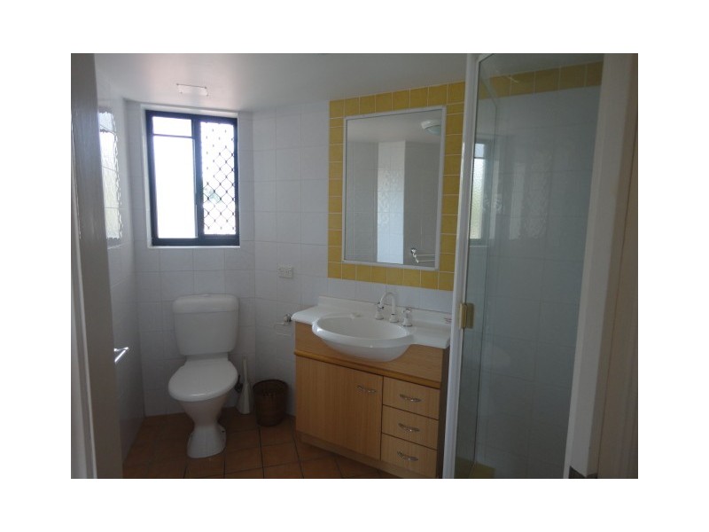 8/12 Paradise Island Drive, Surfers Paradise QLD 4217