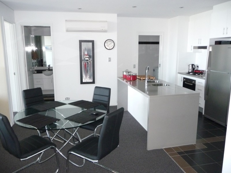 1806/2 Aqua Street, Southport QLD 4215