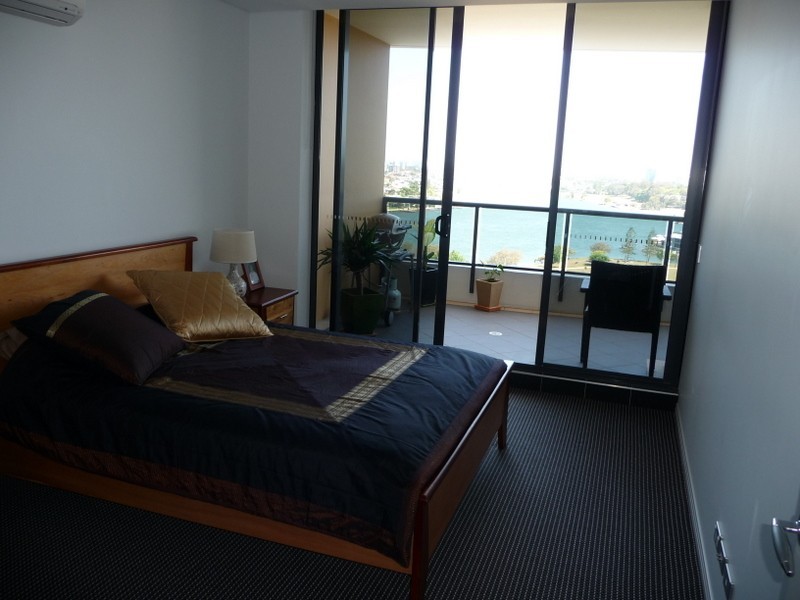 1806/2 Aqua Street, Southport QLD 4215