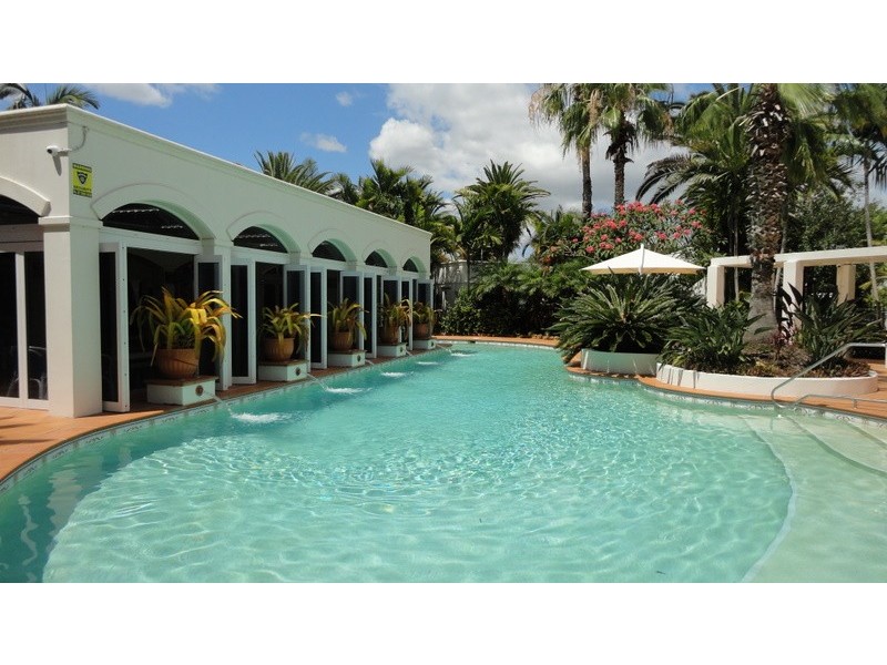 9/100 Cotlew Street, Southport QLD 4215