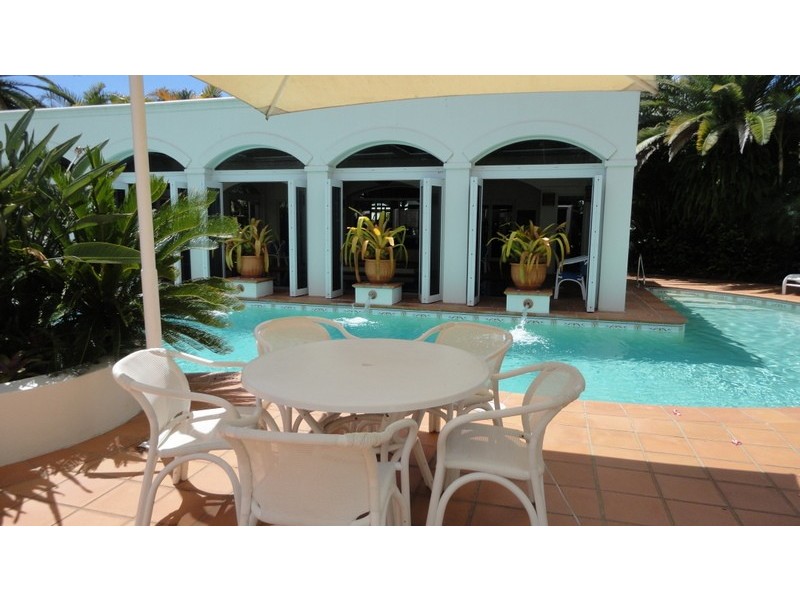 9/100 Cotlew Street, Southport QLD 4215