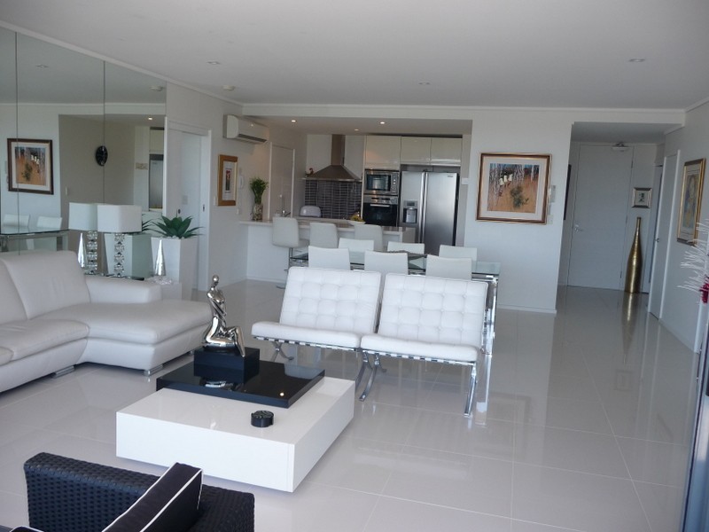 702/1 Stanhill Drive, Chevron Island QLD 4217