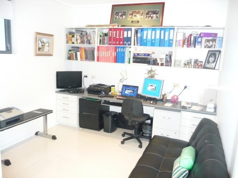 702/1 Stanhill Drive, Chevron Island QLD 4217