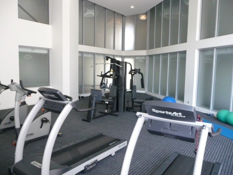 2 Aqua St., Southport QLD 4215