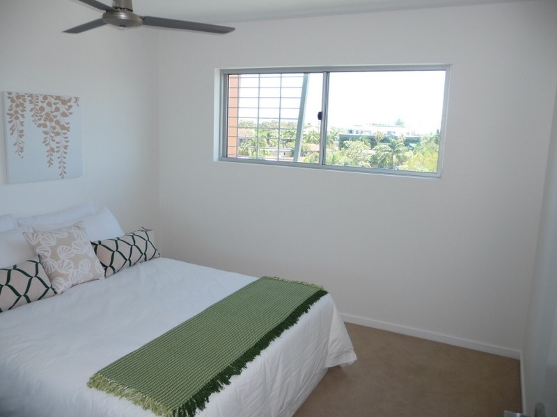 53 Darrambal, Chevron Island QLD 4217