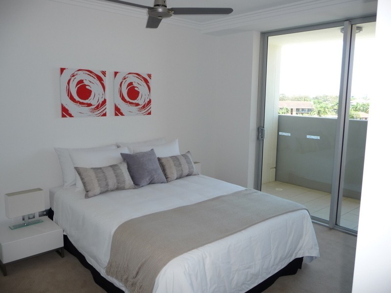 53 Darrambal, Chevron Island QLD 4217