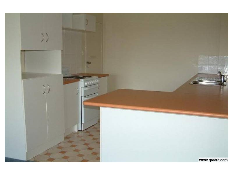 6 Garden Street, Southport QLD 4215