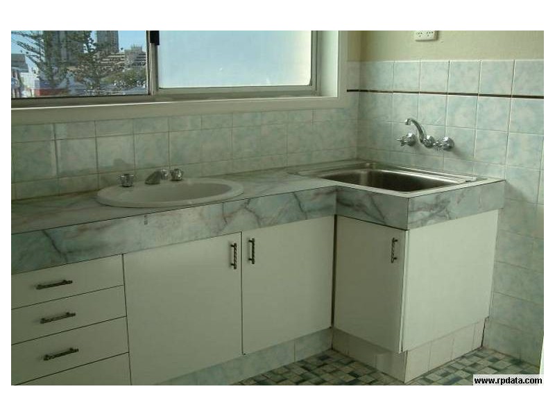 6 Garden Street, Southport QLD 4215