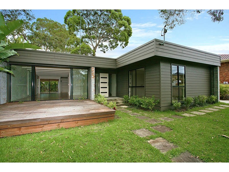 25 Boronia Drive, Southport QLD 4215