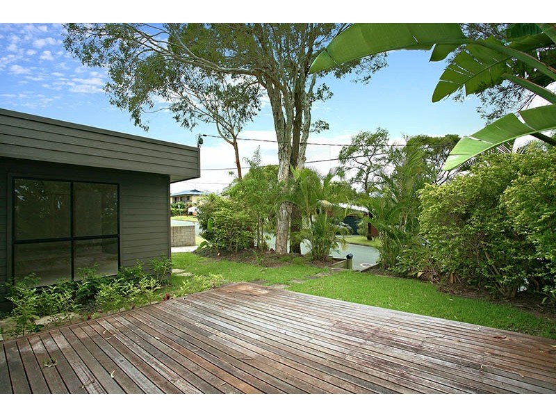 25 Boronia Drive, Southport QLD 4215