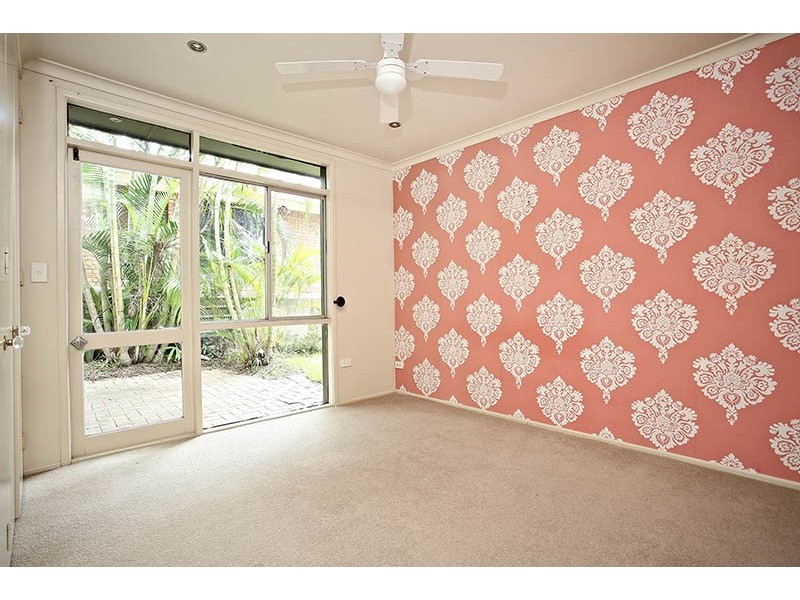 25 Boronia Drive, Southport QLD 4215