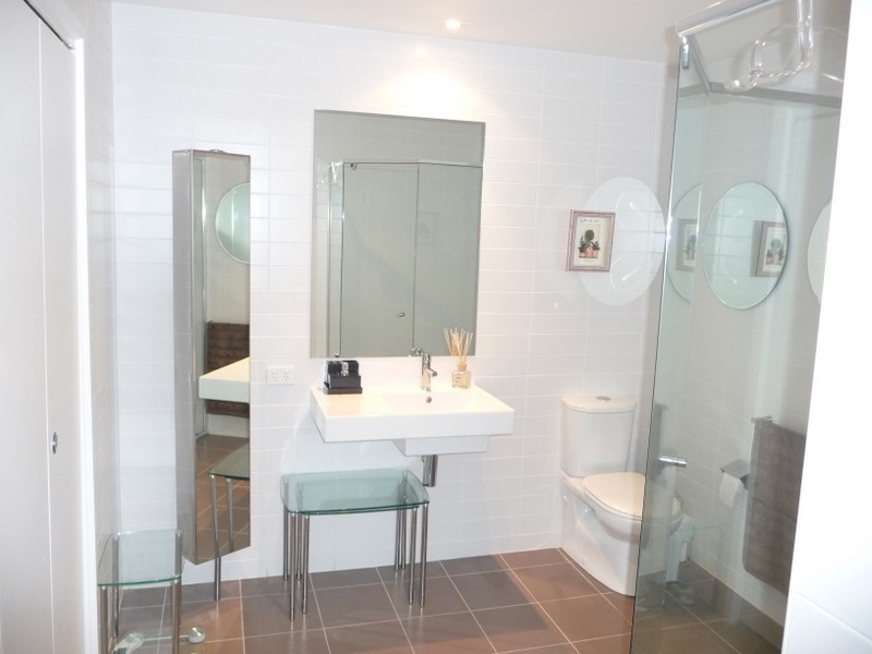 702/1 Stanhill, Chevron Island QLD 4217