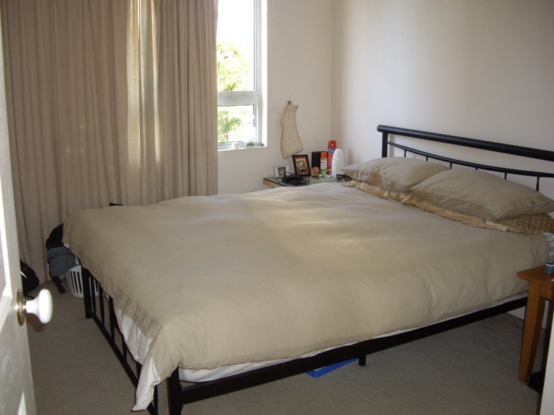 3 Federation Avenue, Broadbeach QLD 4218