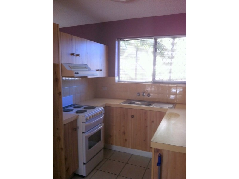 224 Marine Parade, Labrador QLD 4215