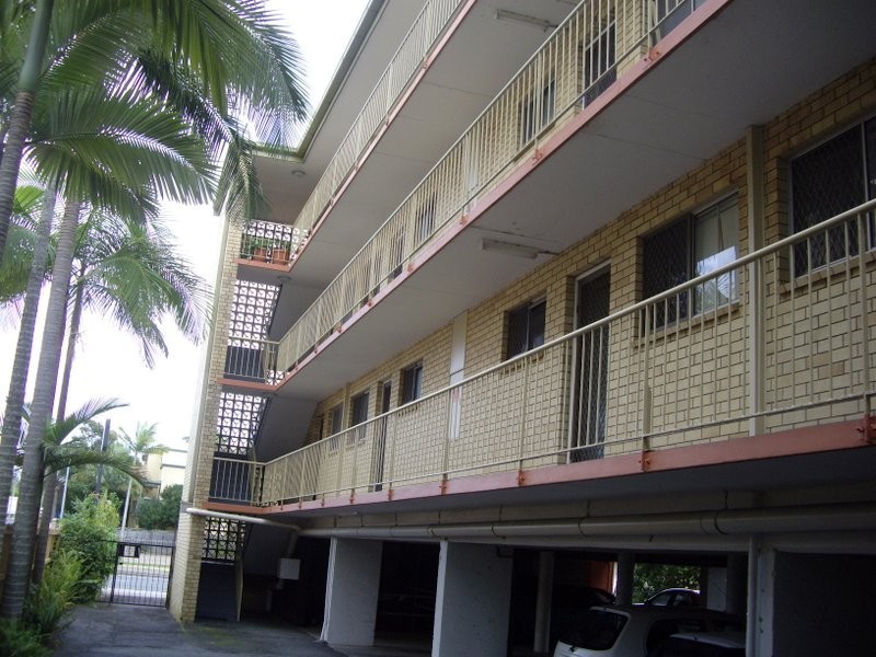 224 Marine Parade, Labrador QLD 4215