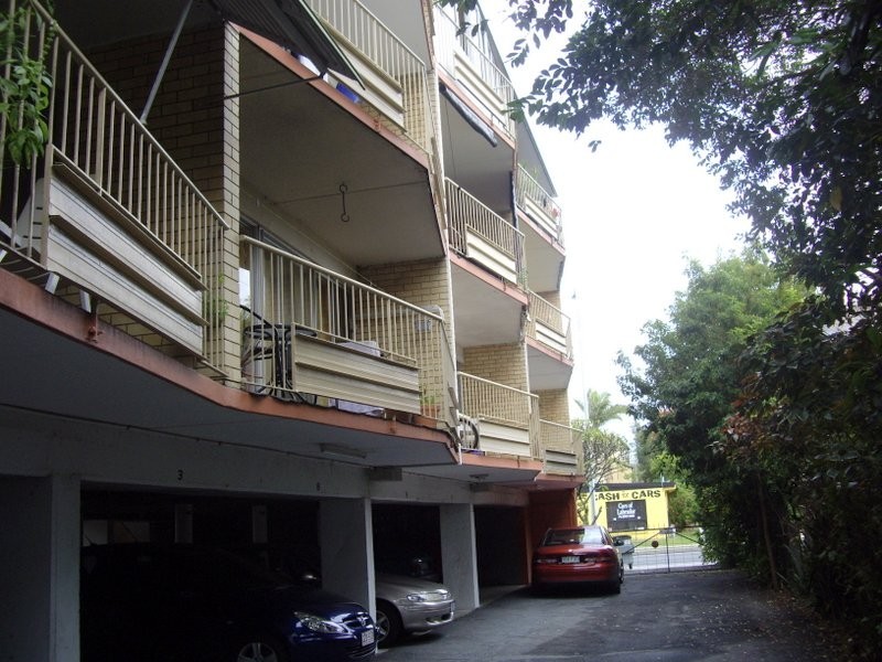 224 Marine Parade, Labrador QLD 4215