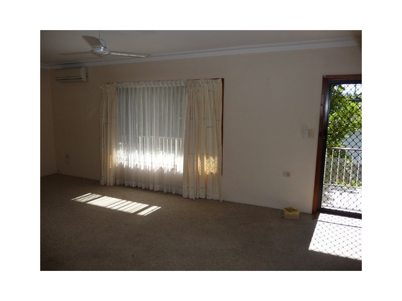 5/214 Scarborough, Southport QLD 4215