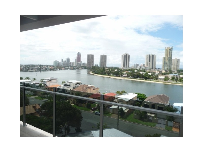 57/53 Darrambal, Chevron Island QLD 4217