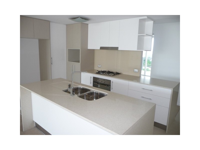 57/53 Darrambal, Chevron Island QLD 4217