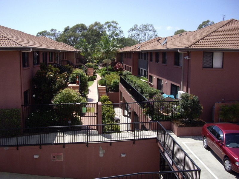 30/7 Brown Street, Labrador QLD 4215