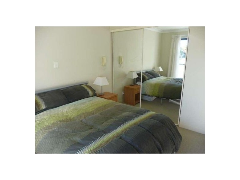 117/392 Marine Parade, Labrador QLD 4215