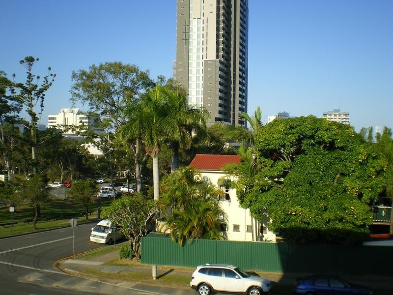 6 Garden Street, Southport QLD 4215