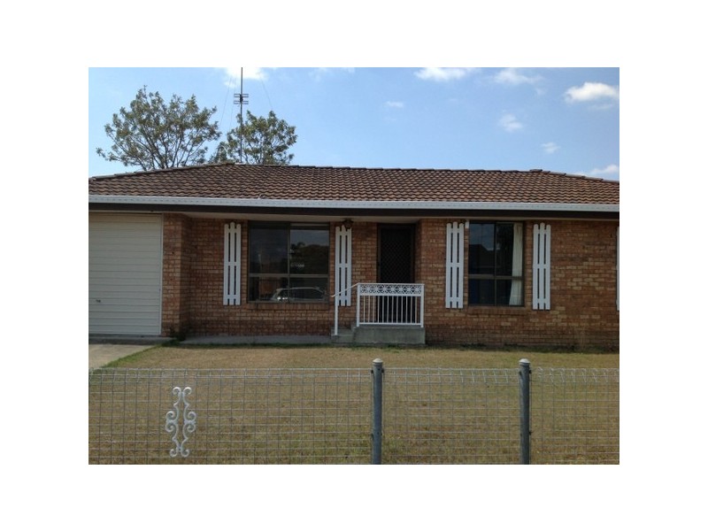 7 Apia Ave, Clear Island Waters QLD 4226