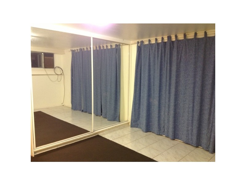 1/230 Nerang Street, Southport QLD 4215