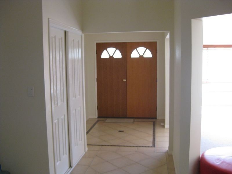 8 Broad Waters Street, Runaway Bay QLD 4216