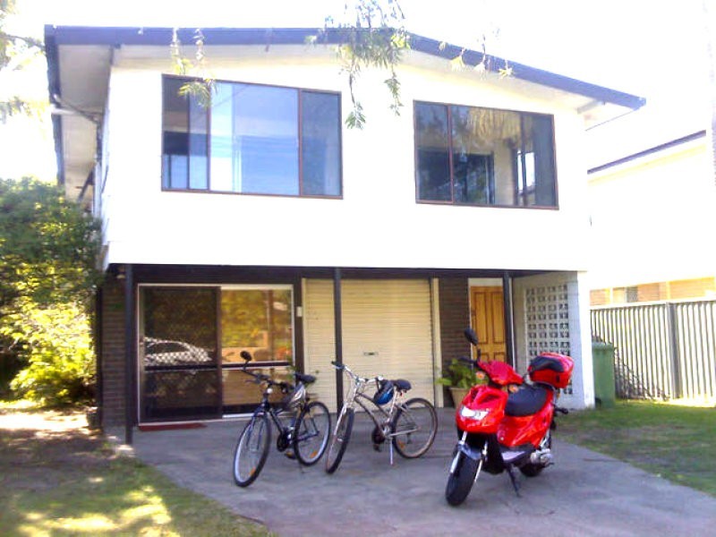 17 Musgrave Avenue, Labrador QLD 4215