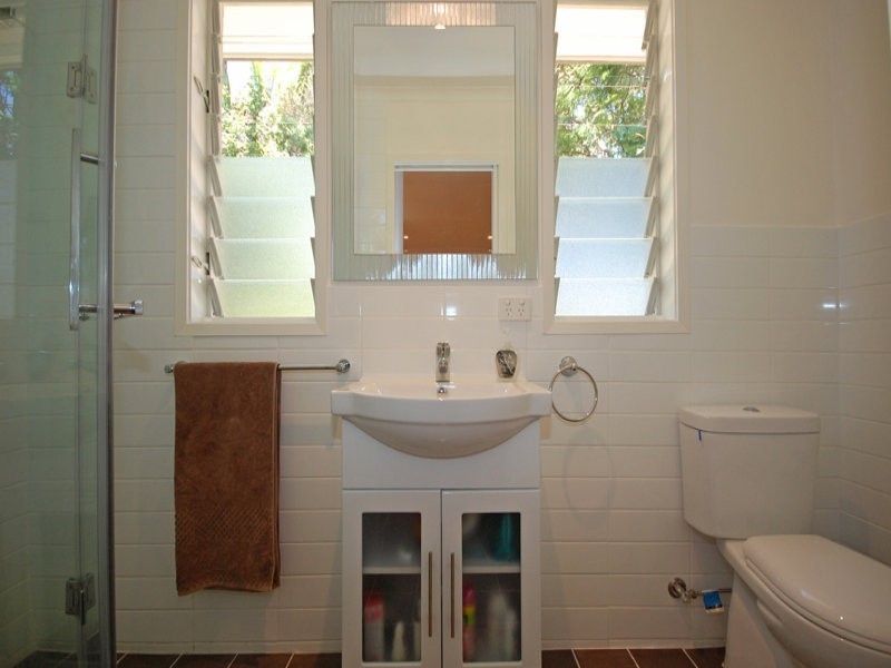 72 Benowa Road, Southport QLD 4215