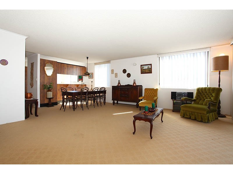 540 Marine Parade, Biggera Waters QLD 4216
