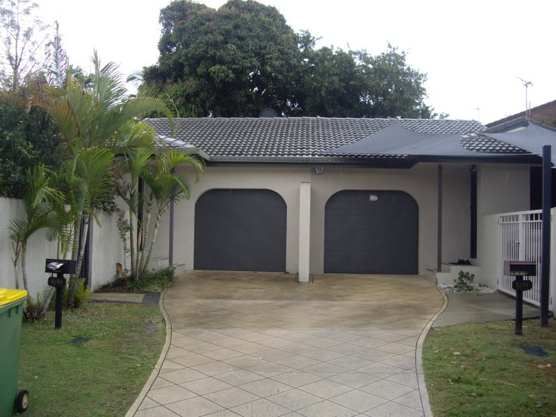 1/51 Walton Street, Southport QLD 4215