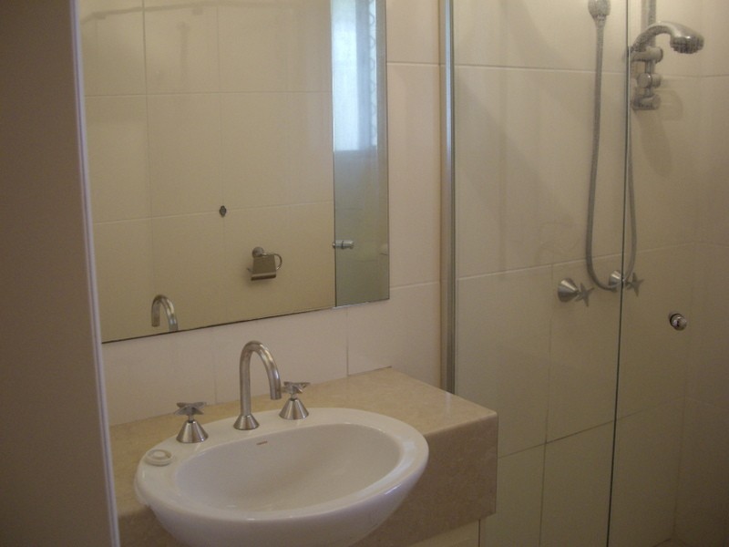 1/51 Walton Street, Southport QLD 4215