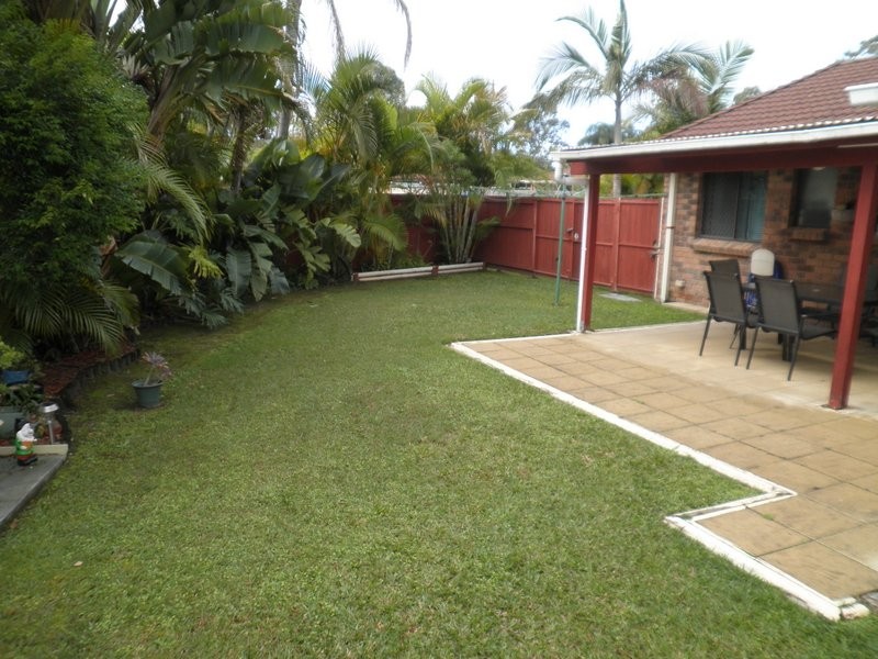 1/24 Morinda Way, Labrador QLD 4215