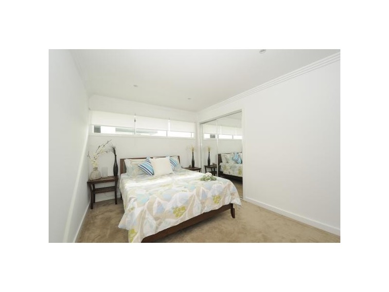 10 Quayside Drive, Hope Island QLD 4212