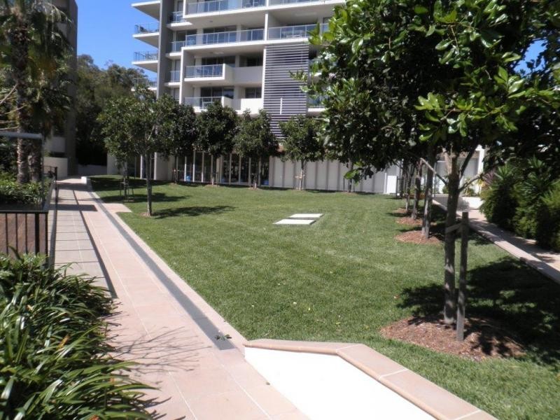 1 & 8/154 Musgrave Avenue, Southport QLD 4215