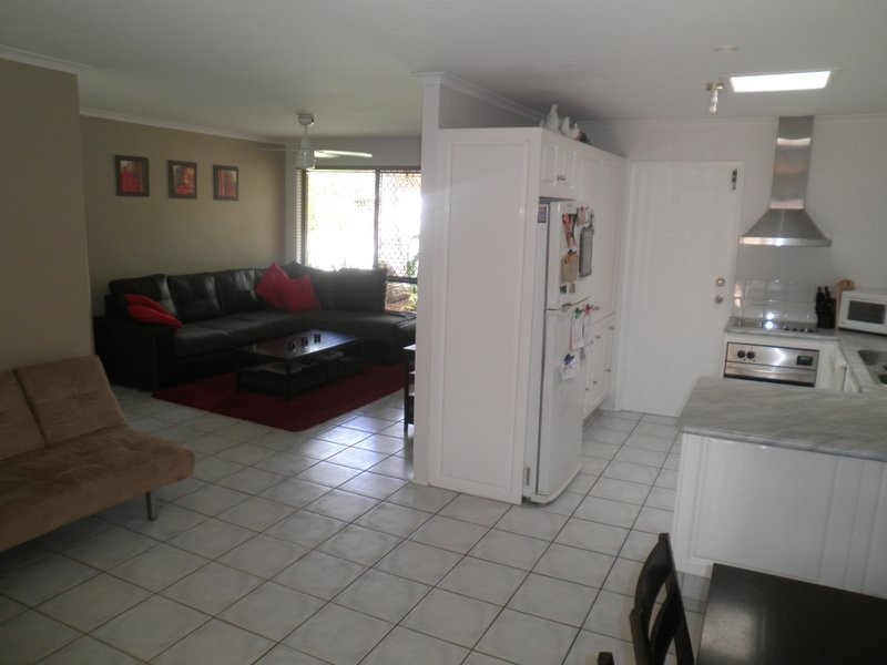 1/18 Morinda Way, Labrador QLD 4215