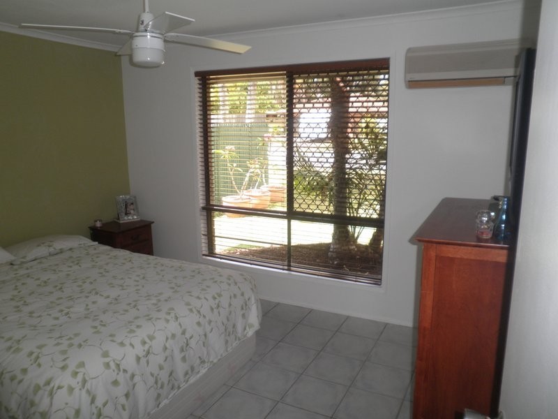 1/18 Morinda Way, Labrador QLD 4215