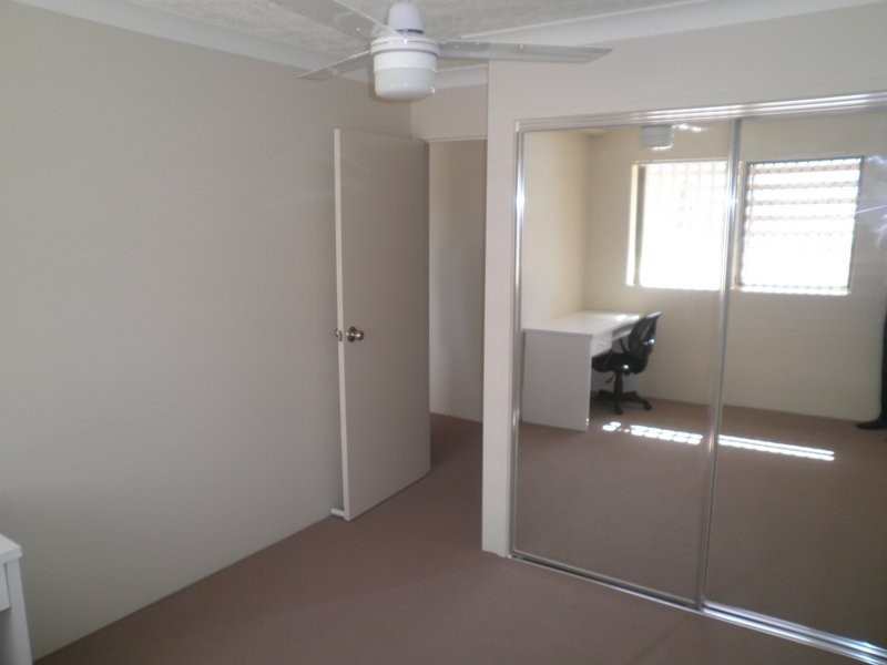 9/4 Sykes Court, Southport QLD 4215