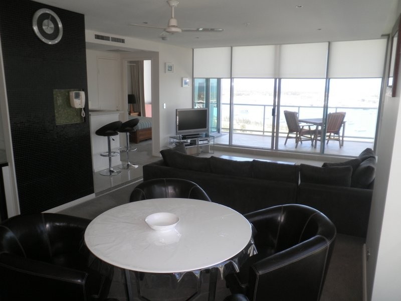 1707/1 Como Cresnt, Southport QLD 4215