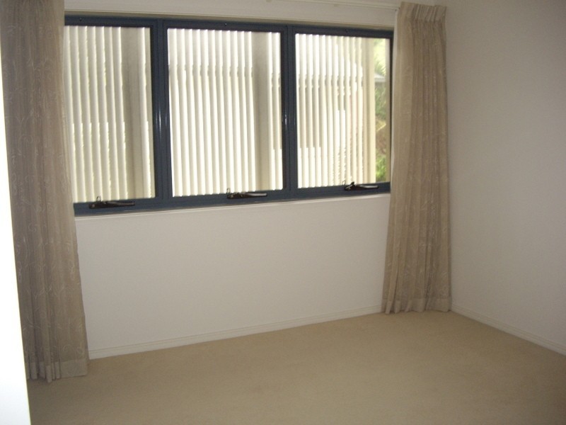 2055/1 The Vistas Drive, Carrara QLD 4211