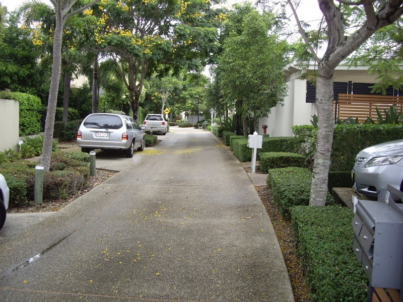 2055/1 The Vistas Drive, Carrara QLD 4211