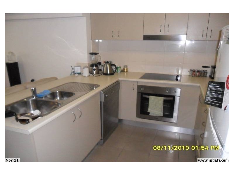 3/13D Wyndham Avenue, Southport QLD 4215
