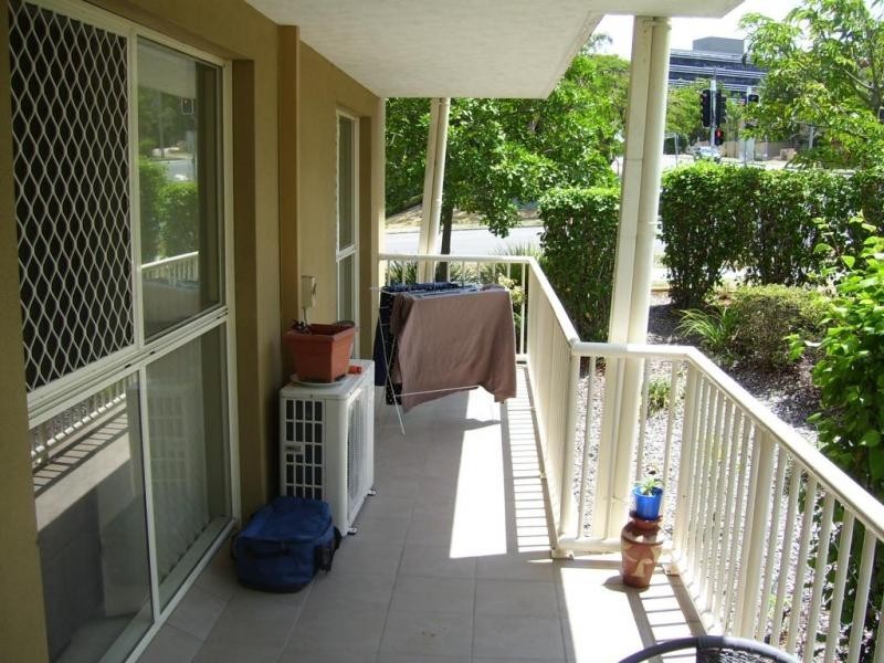 1/64 Queen Street, Southport QLD 4215